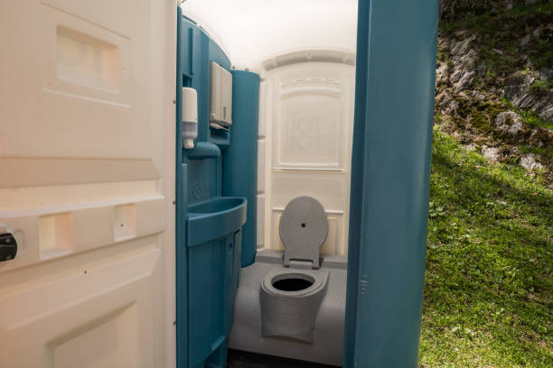 Best Porta potty delivery and setup  in Green, OH